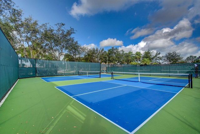 2100 Stonington Terrace, West Palm Beach, FL 33411
