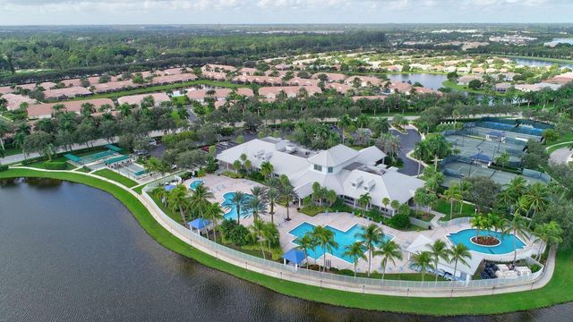 2100 Stonington Terrace, West Palm Beach, FL 33411