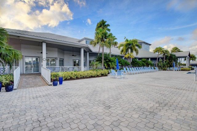2100 Stonington Terrace, West Palm Beach, FL 33411