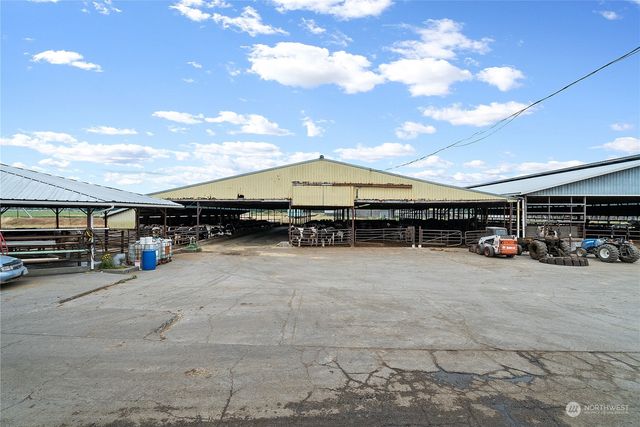 8725 152nd Avenue SW, Olympia, WA 98512