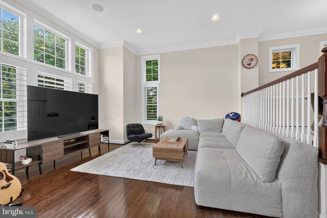 12230 WATER ELM LN, Fairfax, VA 22030