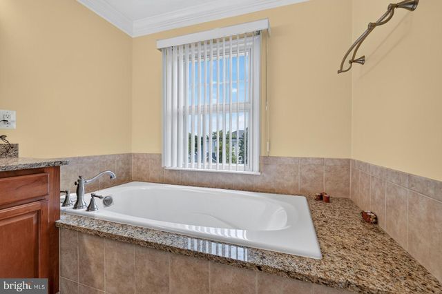 12230 WATER ELM LN, Fairfax, VA 22030