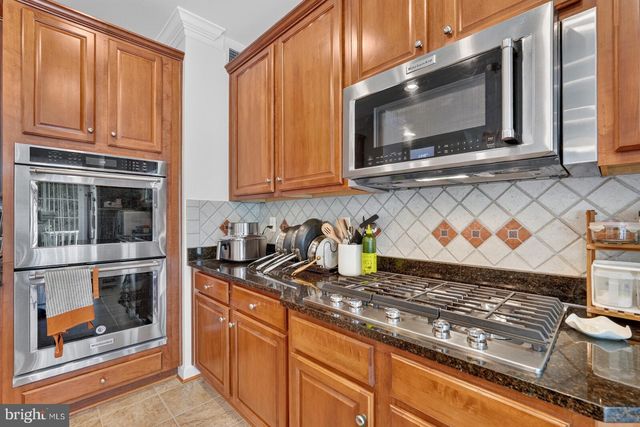 12230 WATER ELM LN, Fairfax, VA 22030
