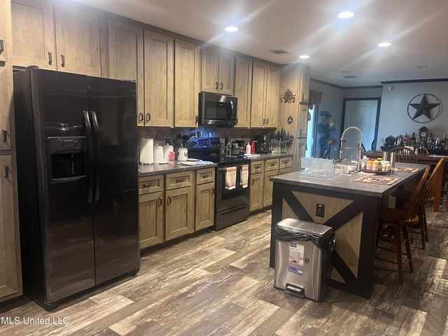 767 Mt Olive Road, Byhalia, MS 38611