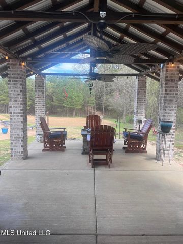 767 Mt Olive Road, Byhalia, MS 38611