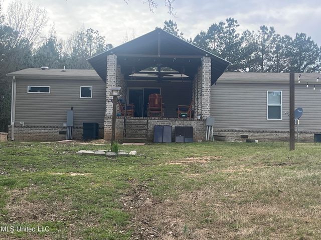 767 Mt Olive Road, Byhalia, MS 38611