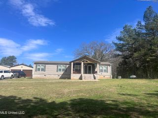 767 Mt Olive Road, Byhalia, MS 38611
