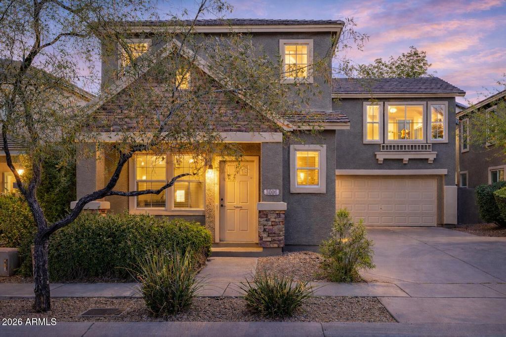 3006 W FERRUCCIO Place, Phoenix, AZ 85086
