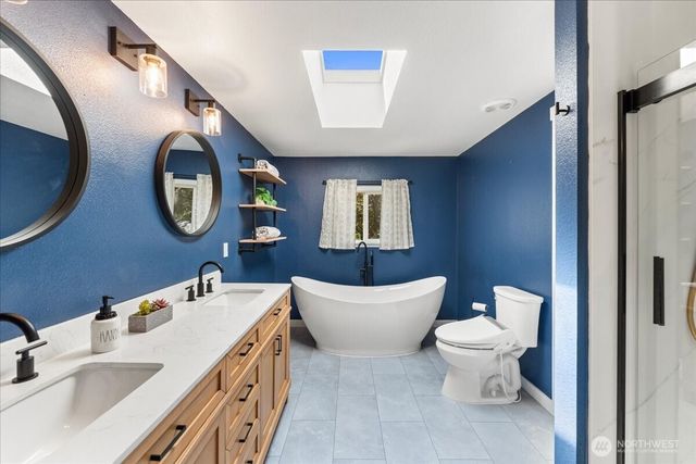 12407 207th Avenue E, Bonney Lake, WA 98391