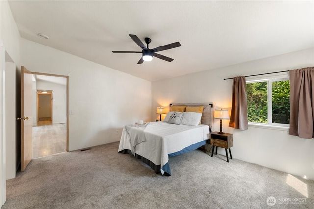 12407 207th Avenue E, Bonney Lake, WA 98391