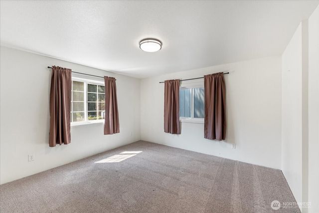 12407 207th Avenue E, Bonney Lake, WA 98391