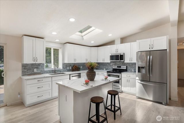 12407 207th Avenue E, Bonney Lake, WA 98391