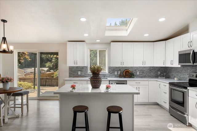 12407 207th Avenue E, Bonney Lake, WA 98391