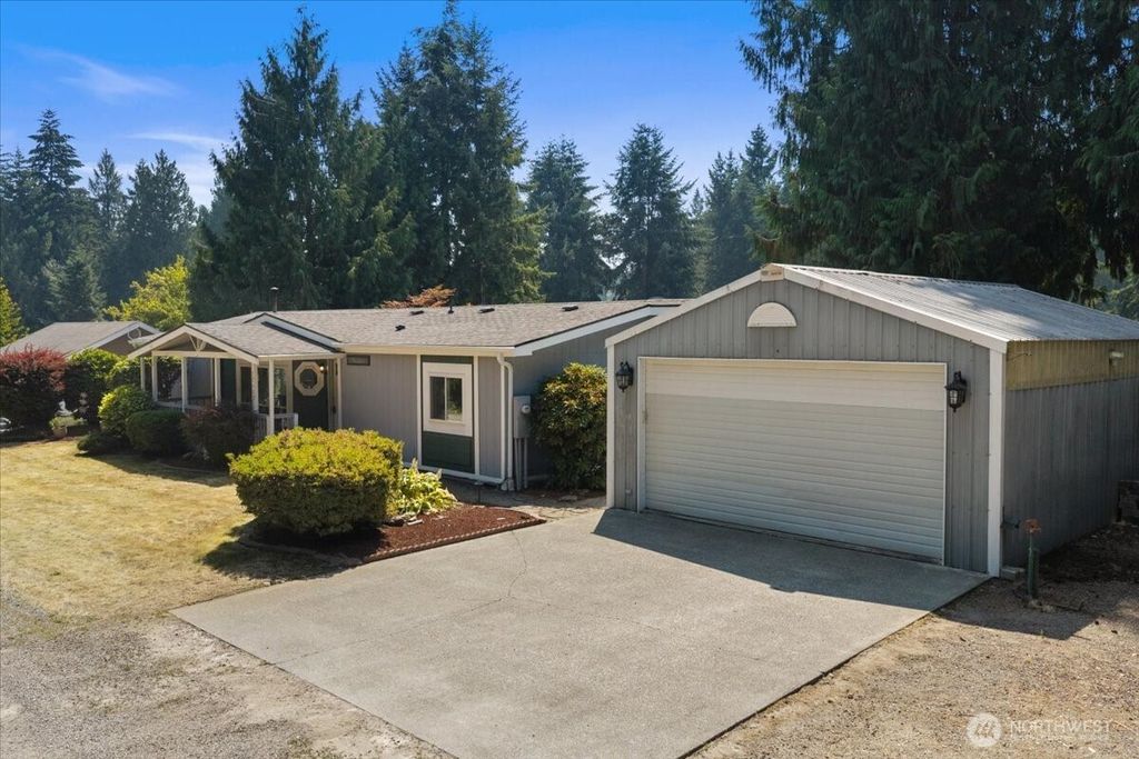 12407 207th Avenue E, Bonney Lake, WA 98391