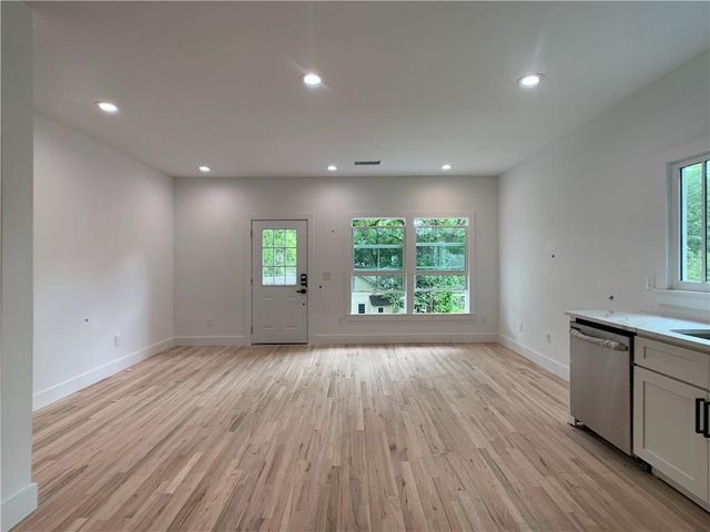 556 Seal Place NE B, Atlanta, GA 30308
