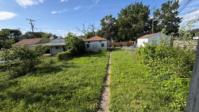 1482 Genessee Avenue, Columbus, OH 43211