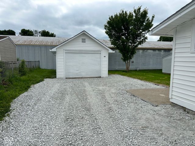 316 N College Avenue, Greencastle, IN 46135