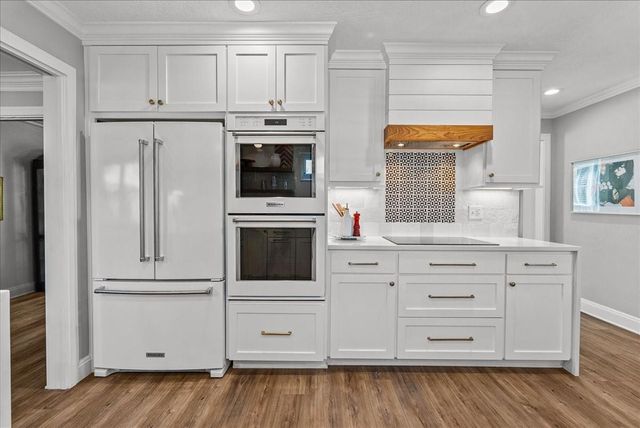 4331 Long Grove Drive, Seabrook, TX 77586