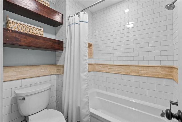 4331 Long Grove Drive, Seabrook, TX 77586