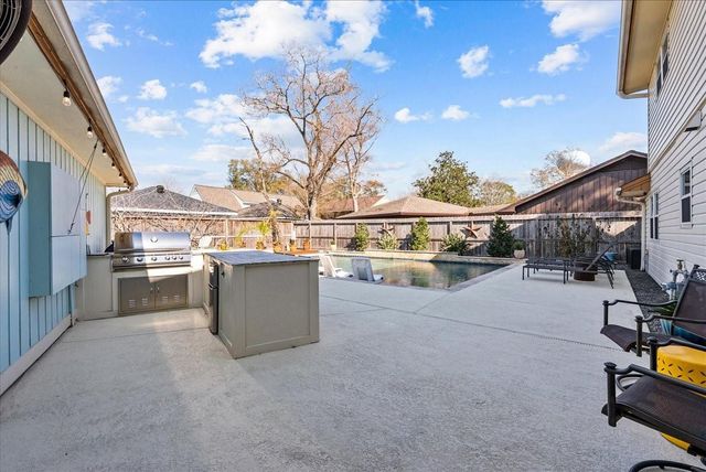 4331 Long Grove Drive, Seabrook, TX 77586