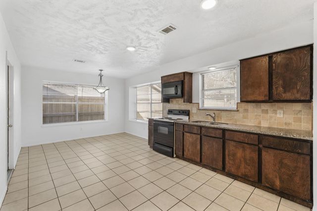 15226 Flamingo Park, Humble, TX 77396