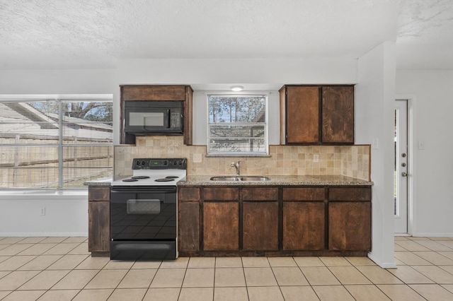 15226 Flamingo Park, Humble, TX 77396