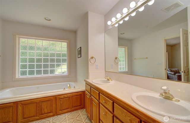 12522 NE Riley Court, Vancouver, WA 98686