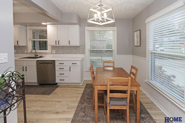 610 Teakwood Drive, Lincoln, NE 68510