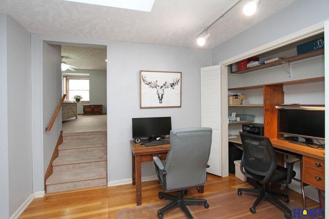 610 Teakwood Drive, Lincoln, NE 68510