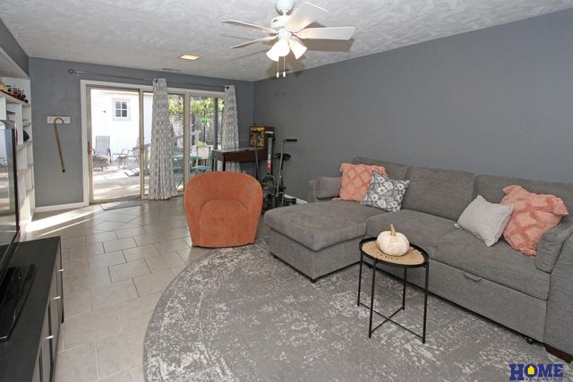 610 Teakwood Drive, Lincoln, NE 68510