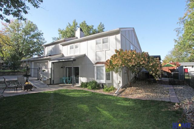 610 Teakwood Drive, Lincoln, NE 68510