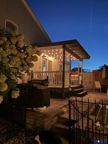 610 Teakwood Drive, Lincoln, NE 68510