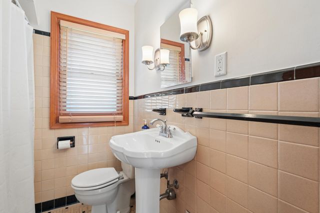 7320 Russell Avenue S, Richfield, MN 55423