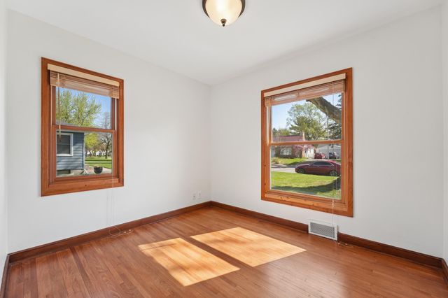 7320 Russell Avenue S, Richfield, MN 55423