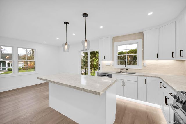 82 Seton Drive, New Rochelle, NY 10804