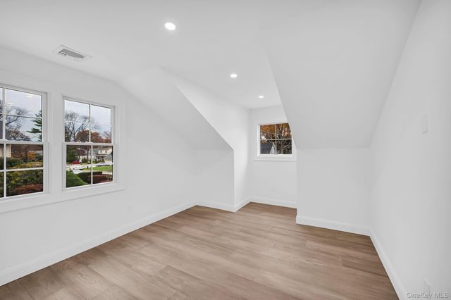 82 Seton Drive, New Rochelle, NY 10804