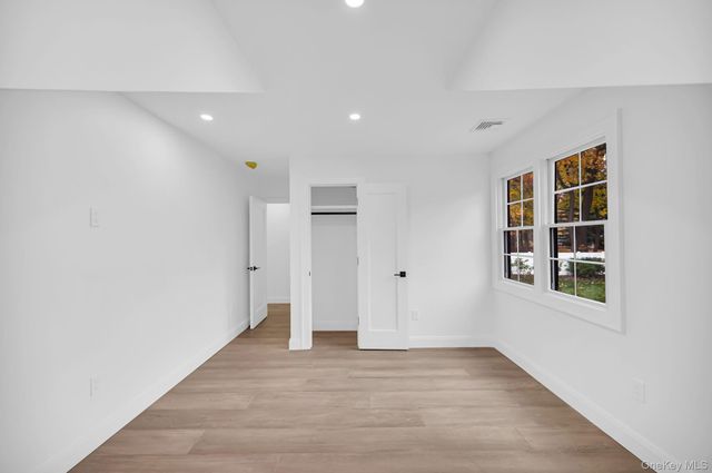 82 Seton Drive, New Rochelle, NY 10804