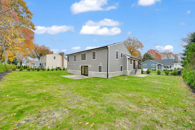 82 Seton Drive, New Rochelle, NY 10804