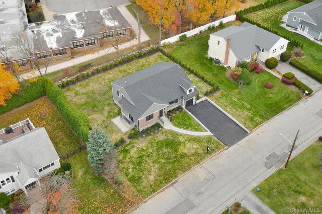 82 Seton Drive, New Rochelle, NY 10804