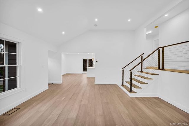 82 Seton Drive, New Rochelle, NY 10804