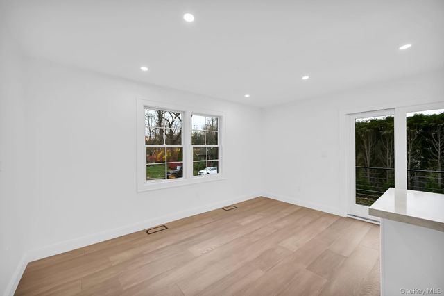 82 Seton Drive, New Rochelle, NY 10804