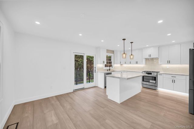 82 Seton Drive, New Rochelle, NY 10804