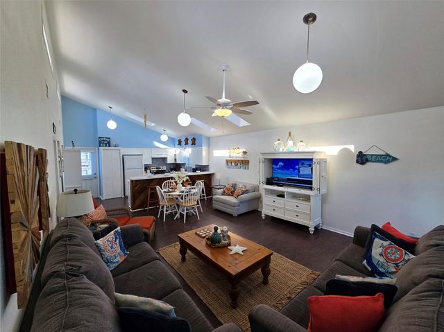 12929 John Reynolds Road, Galveston, TX 77554
