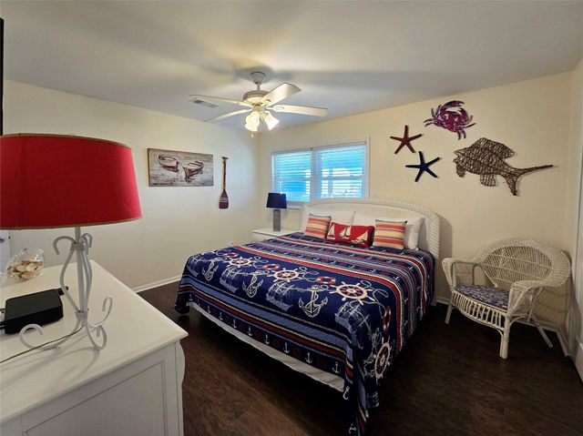 12929 John Reynolds Road, Galveston, TX 77554