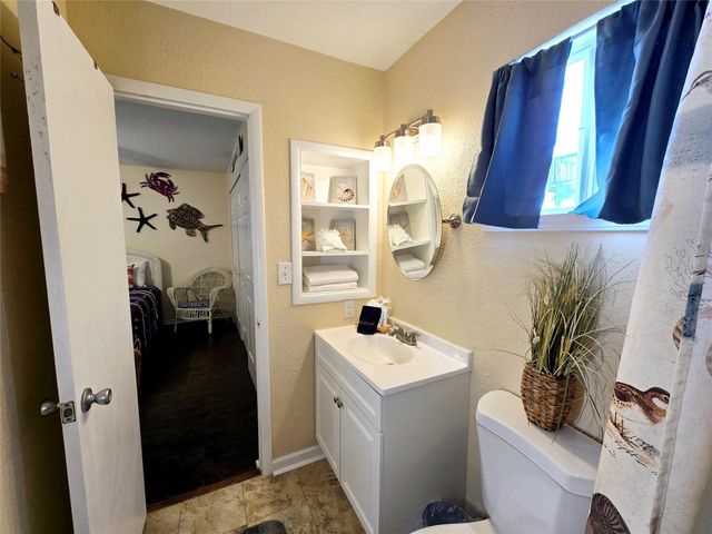12929 John Reynolds Road, Galveston, TX 77554