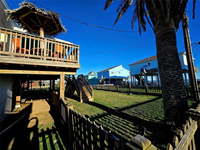 12929 John Reynolds Road, Galveston, TX 77554