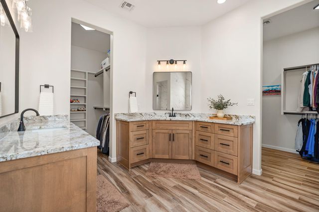 6717 Nacelle Road NE, Rio Rancho, NM 87144