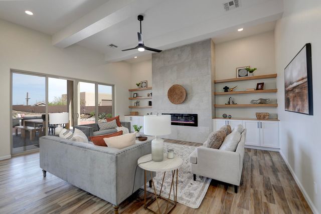 6717 Nacelle Road NE, Rio Rancho, NM 87144