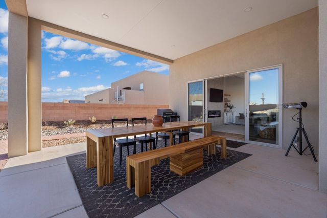 6717 Nacelle Road NE, Rio Rancho, NM 87144