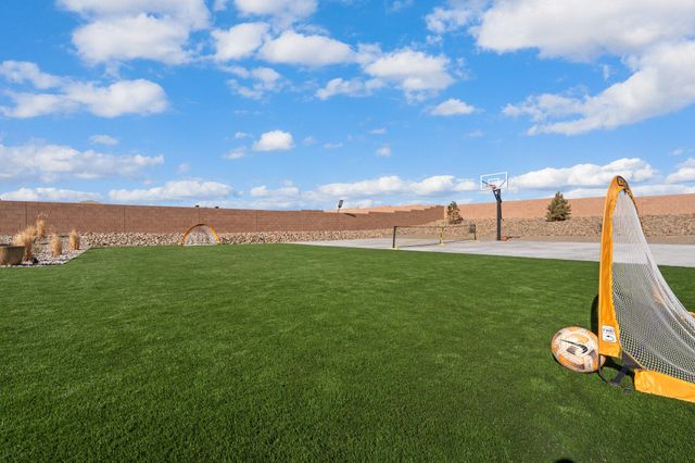 6717 Nacelle Road NE, Rio Rancho, NM 87144